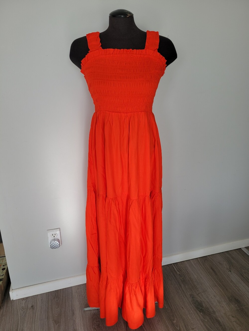New Maxi Dress Size M